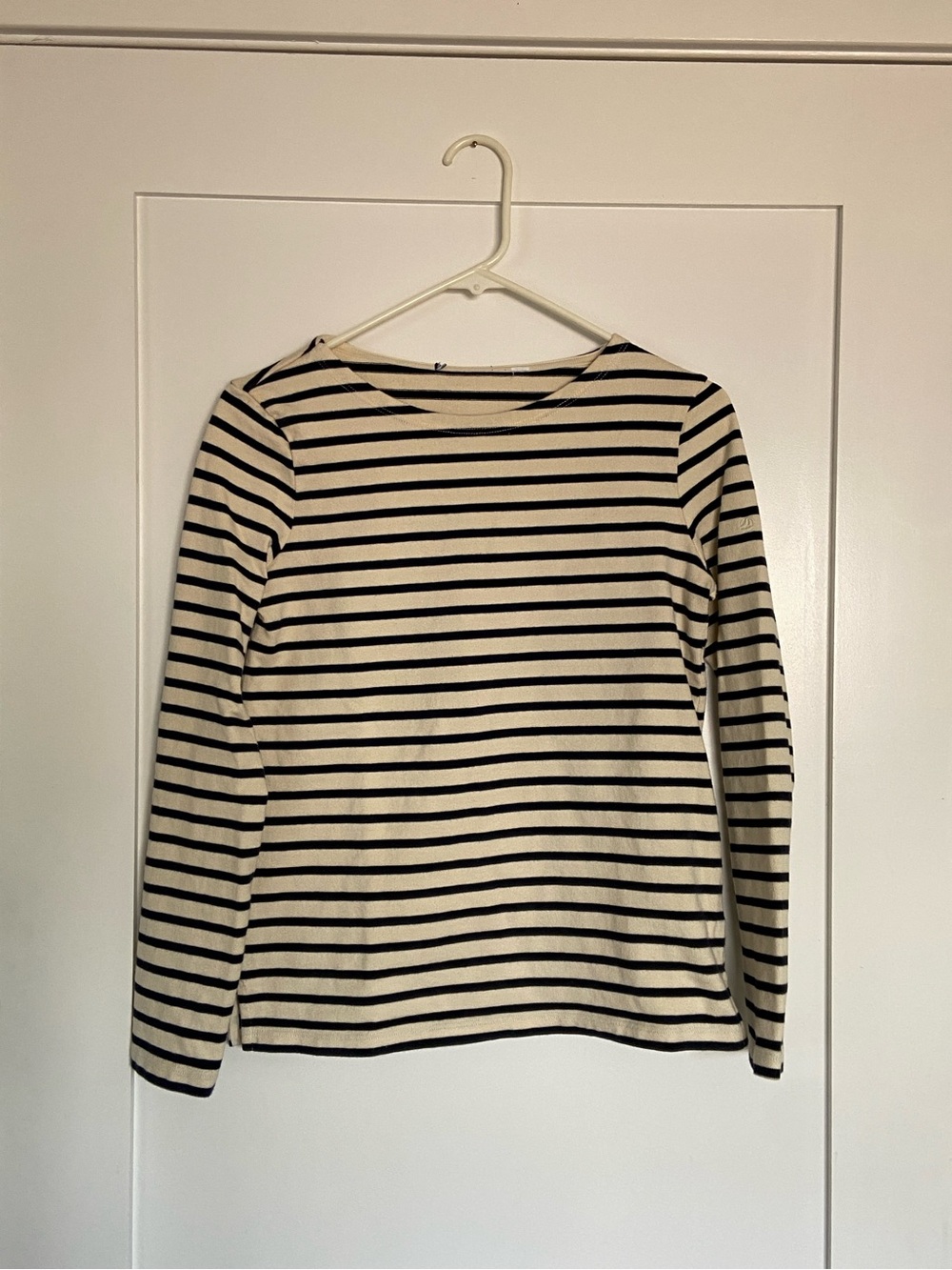 Striped Long Sleeve Tee in Cream and Navy